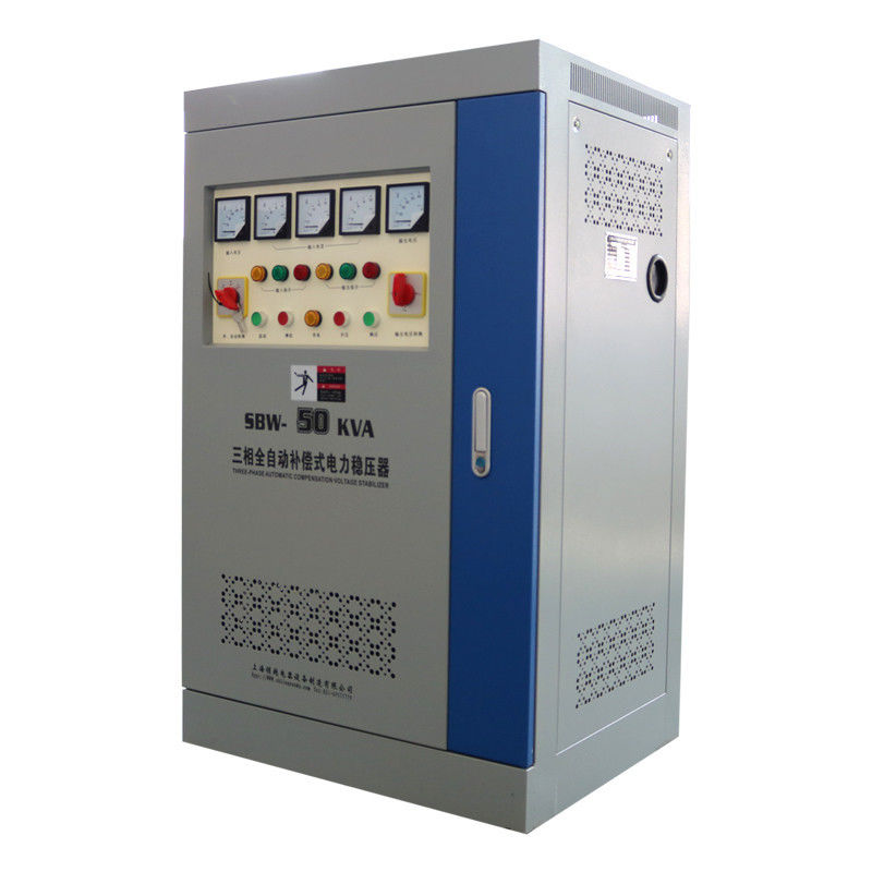 380V الحالة الصلبة الجهد الكهربائي المثبت 50KVA 50HZ 60HZ مع العمود النحاس
